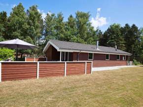 Four-Bedroom Holiday home in Væggerløse 3